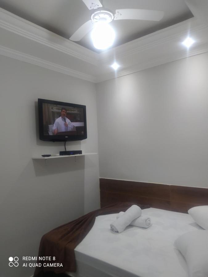 Pousada Quarto Casal Com Ar,Frigobar, Garagem Апаресіда Екстер'єр фото